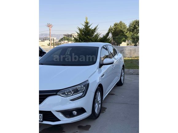 Sahibinden Renault Megane 1.5 Blue DCI Touch 2020 Model 