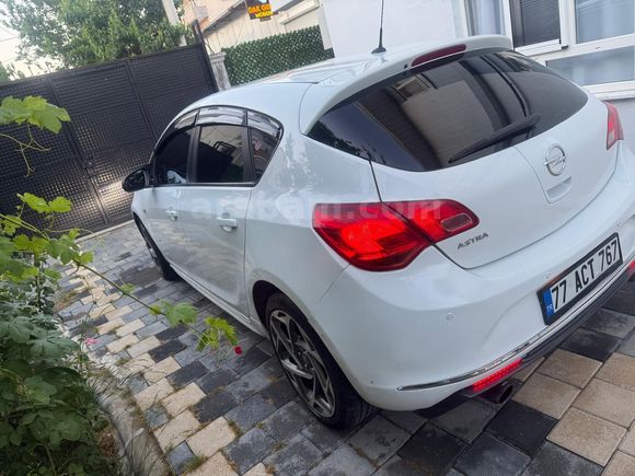 acil satılık Sahibinden Opel Astra 1.6 Edition 2012 Model