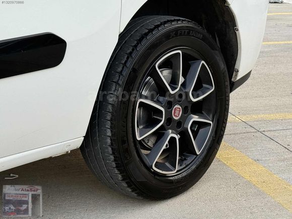 2013//BOYASIZ//DOBLO//1.6 MULTİJET//PREMİO BLACK//240 BİN KM