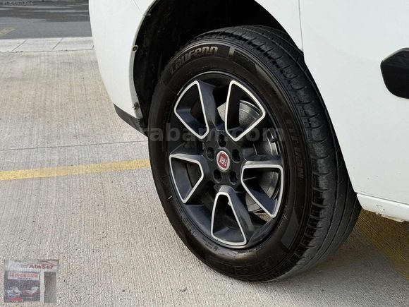 2013//BOYASIZ//DOBLO//1.6 MULTİJET//PREMİO BLACK//240 BİN KM