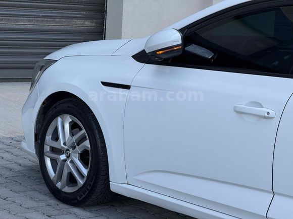 2018 MODEL MEGANE 4 OTOMATİK 1.5DCİ TESLA EKRAN