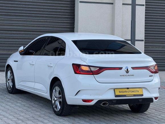 2018 MODEL MEGANE 4 OTOMATİK 1.5DCİ TESLA EKRAN