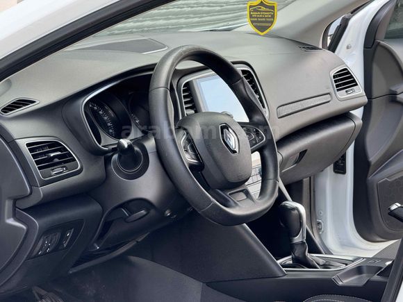 2018 MODEL MEGANE 4 OTOMATİK 1.5DCİ TESLA EKRAN