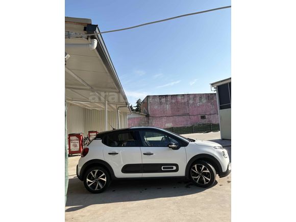Sahibinden Citroen C3 1.2 PureTech Shine 2023 Model 