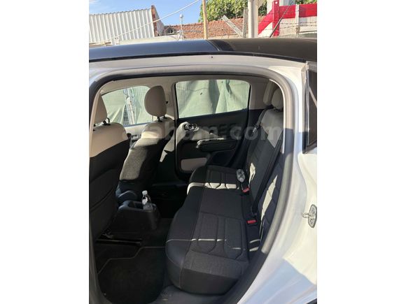 Sahibinden Citroen C3 1.2 PureTech Shine 2023 Model 