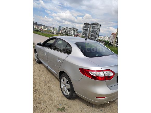 Sahibinden Temiz Fluence 1.5 dCi Touch 2015 Model