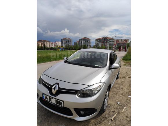 Sahibinden Temiz Fluence 1.5 dCi Touch 2015 Model