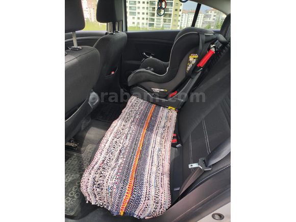 Sahibinden Temiz Fluence 1.5 dCi Touch 2015 Model