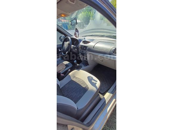Sahibinden Renault Symbol 1.2 Expression 2009 Model  201.000 km Gri (Gümüş)