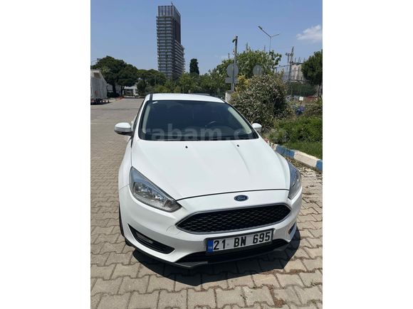 Hatasız Boyasız Ford Focus 1.6 Ti-VCT Trend X 2016 Model  116500 km Beyaz