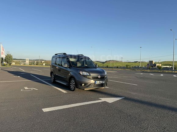 Sahibinden Fiat Doblo Combi 1.6 Multijet Premio Plus 2023 Model 