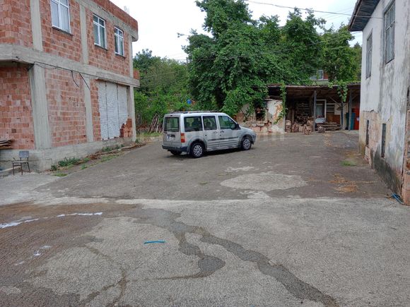 Orjinal garaj arabası 2004 model 14 sene tek elden kullanılmış bi arac