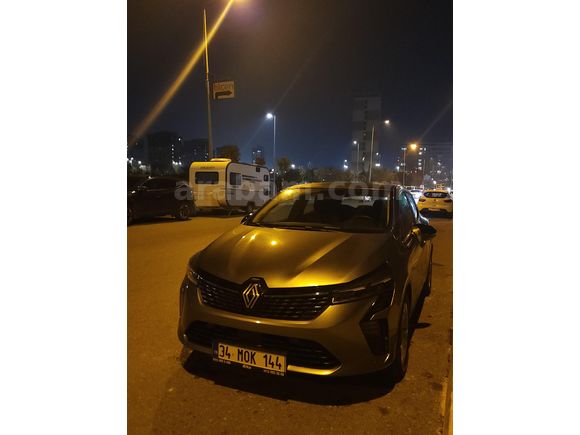 Sahibinden Renault Clio 1.0 TCe Evolution 2024 Model
