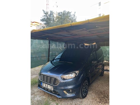 Sahibinden Ford Tourneo Courier 1.5 TDCi Titanium Plus 2023 Model Antalya 23.000 km Mavi