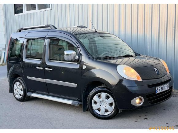 CNR OTOMOTİVDEN HATASIZ BOYASIZ DEGİŞENSİZ TEMİZ AİLE ARACI