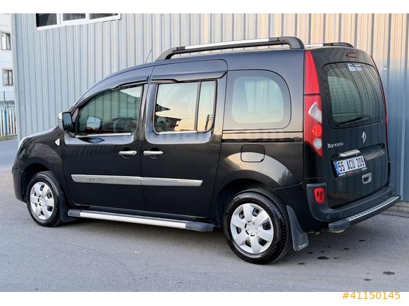 CNR OTOMOTİVDEN HATASIZ BOYASIZ DEGİŞENSİZ TEMİZ AİLE ARACI