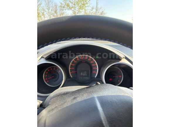 Masrafsız Honda Jazz 1.4 Joy 2010 Model 