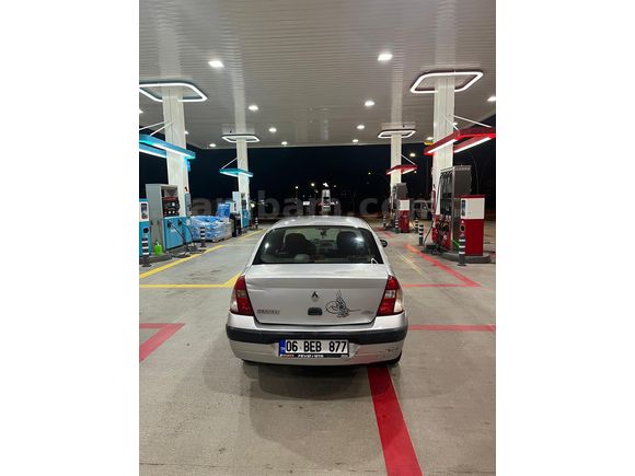 Sahibinden Renault Clio 1.4 enjeksiyon 2005 Model