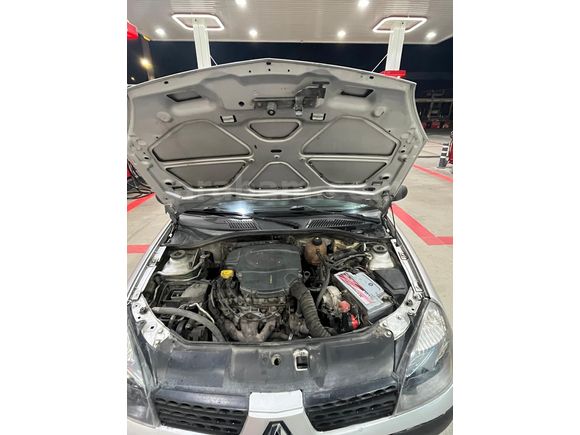 Sahibinden Renault Clio 1.4 enjeksiyon 2005 Model