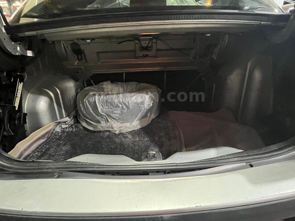 Sahibinden Renault Clio 1.4 enjeksiyon 2005 Model