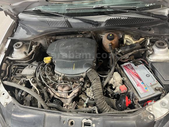 Sahibinden Renault Clio 1.4 enjeksiyon 2005 Model