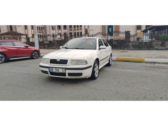 Skoda Octavia 1.6 motor 2003 Model ŞANZIMANI ARIZALI