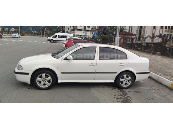 Skoda Octavia 1.6 motor 2003 Model ŞANZIMANI ARIZALI