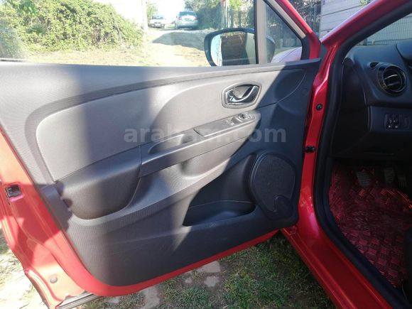 Sahibinden Renault Clio 0.9 TCe Touch 2013 Model