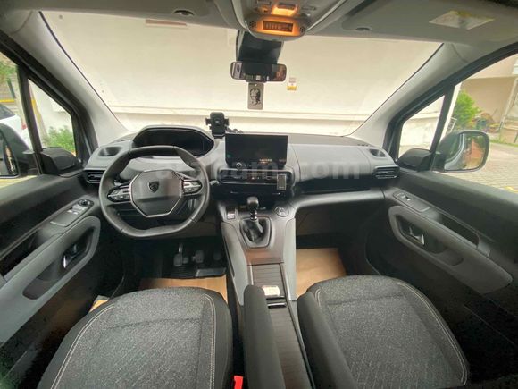 Sahibinden Peugeot Rifter 1.5 BlueHDI Allure 2025 Model 
ASLANDAN KURBAN OLMAZ