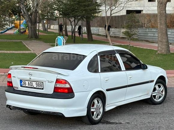 EMSALSİZ KURUŞ MASRAFSIZ 1997 Opel Vectra 2.0 CD 1997 Model