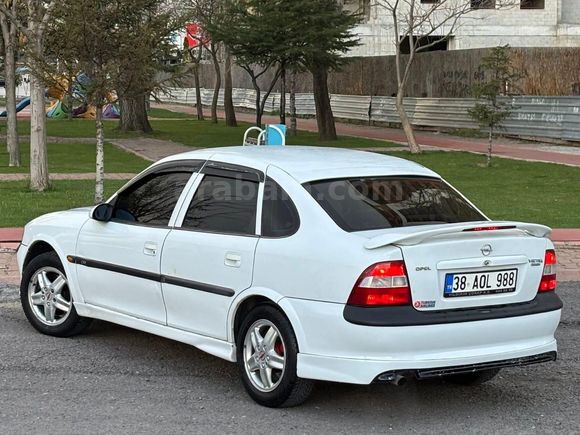 EMSALSİZ KURUŞ MASRAFSIZ 1997 Opel Vectra 2.0 CD 1997 Model