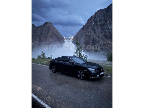 Sahibinden Honda Civic 1.5 i-VTEC RS 2017 Model  Siyah