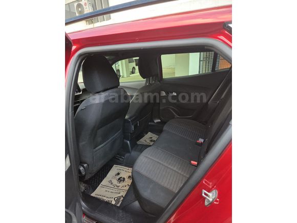 Sahibinden Peugeot 2008 1.2 PureTech Active 2022 Model  90.000 km Kırmızı