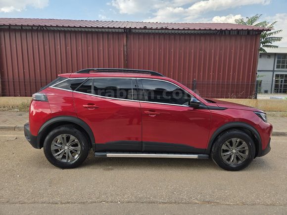 Sahibinden Peugeot 2008 1.2 PureTech Active 2022 Model  90.000 km Kırmızı