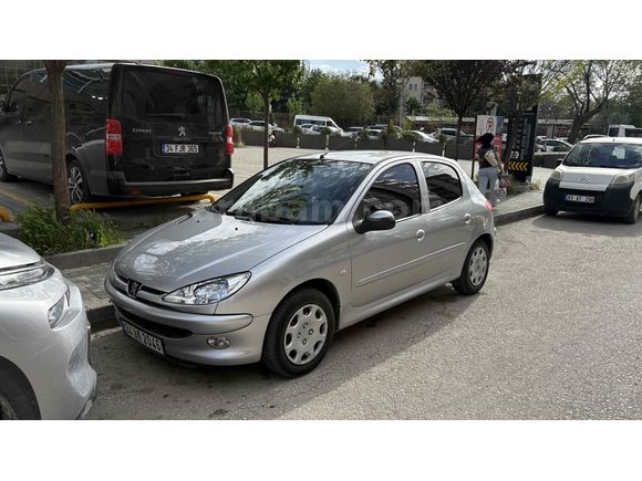 Sahibinden Peugeot 206 1.6 XT 2000 Model 