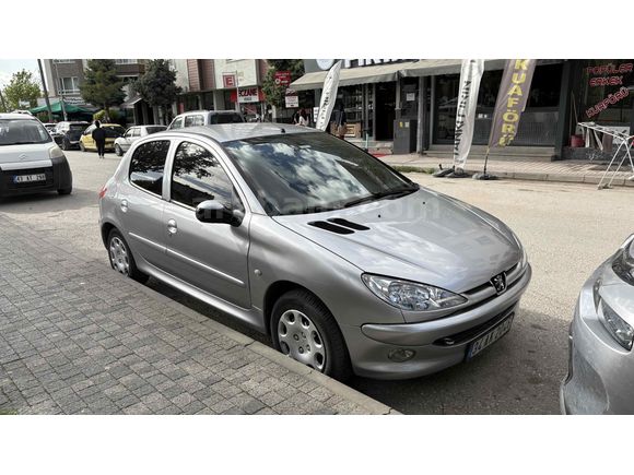 Sahibinden Peugeot 206 1.6 XT 2000 Model 