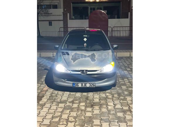 Sahibinden Peugeot 206 1.4 X-Line 2003 Model 