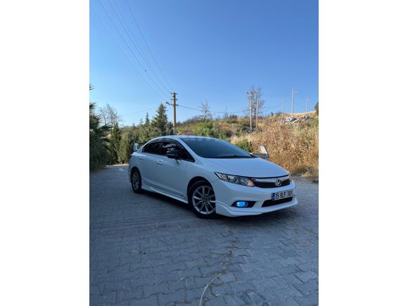 Sahibinden Honda Civic 1.6i VTEC Dream 2012 Model