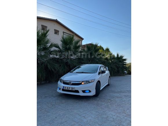 Sahibinden Honda Civic 1.6i VTEC Dream 2012 Model