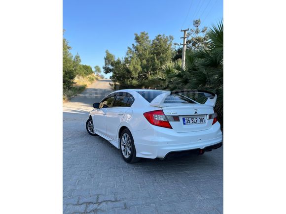 Sahibinden Honda Civic 1.6i VTEC Dream 2012 Model