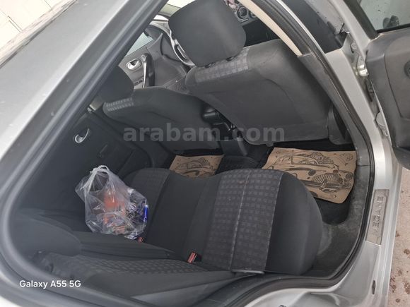 Sahibinden Renault Megane 1.4 Authentique 2009 Model Memurdan temiz  Ankara arabası