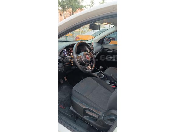 Sahibinden Fiat Egea 1.4 Fire Easy 2023 Model