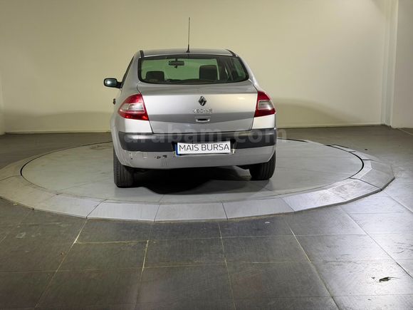 otomobil Renault Megane Sedan 1.5 DCI Authentique