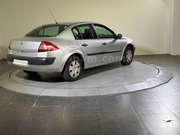 otomobil Renault Megane Sedan 1.5 DCI Authentique