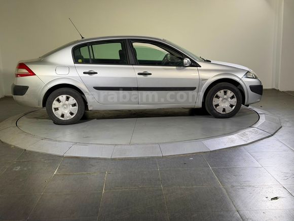 otomobil Renault Megane Sedan 1.5 DCI Authentique