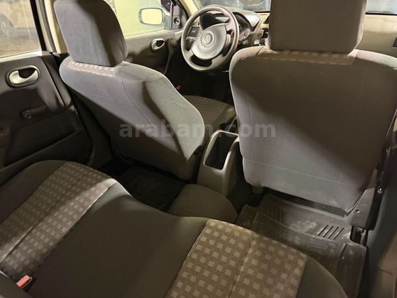 otomobil Renault Megane Sedan 1.5 DCI Authentique