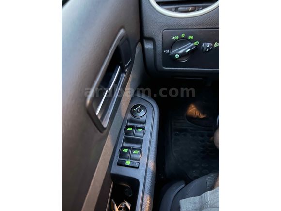 Sahibinden Ford Focus 1.6 Trend 2006 Model 