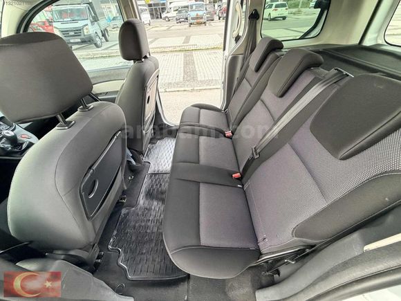 2016 MODEL 232.000 KM'de MASRAFSIZ KANGOO TOUCH %20 FATURALI