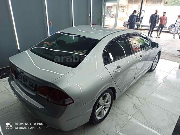Sahibinden Honda Civic 1.6i VTEC Elegance 2011 Model 