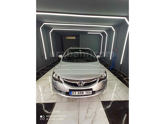 Sahibinden Honda Civic 1.6i VTEC Elegance 2011 Model 